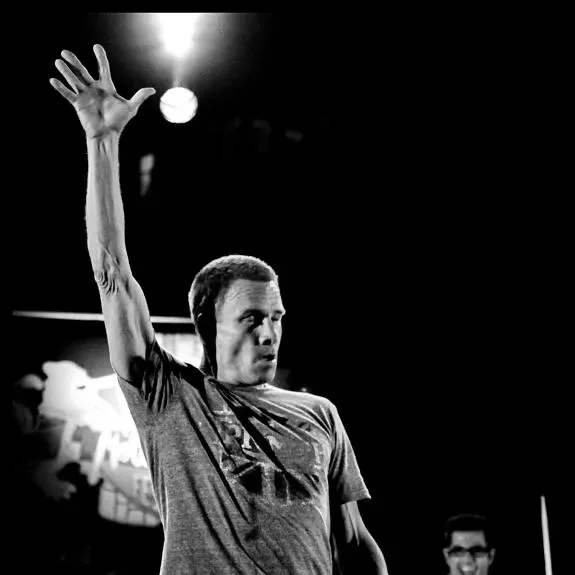 Mason Casey en concert à Dax le 6 juillet 2012.
