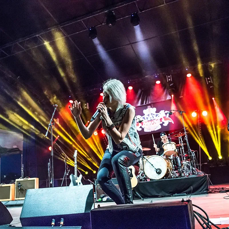 Photos de Gaëlle Buswel au Festival Motors n' Blues 2019 par Carlos Fabian.