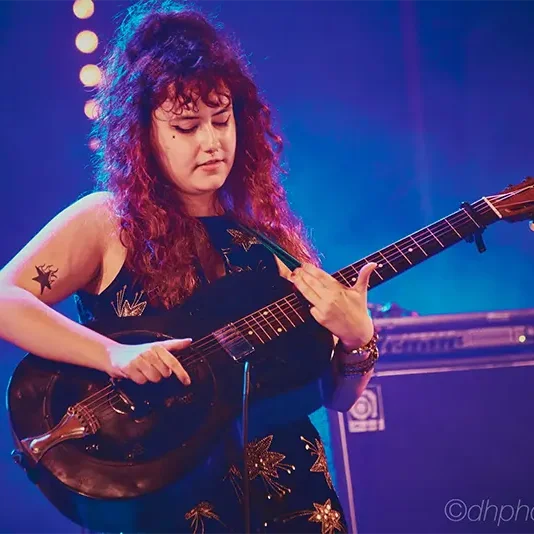 Alyssa Galvan Band en concert au Motors n' Blues le 5 juillet 2024.