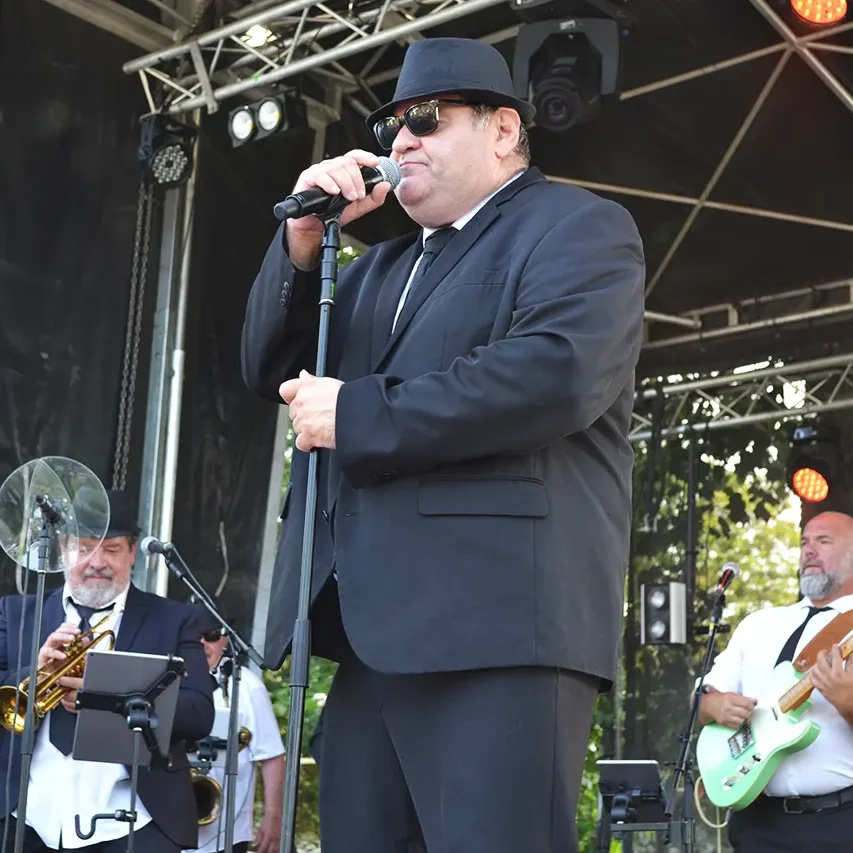Les Invendables au Dax Motors n' Blues Festival, Dax le 9 juillet 2023.